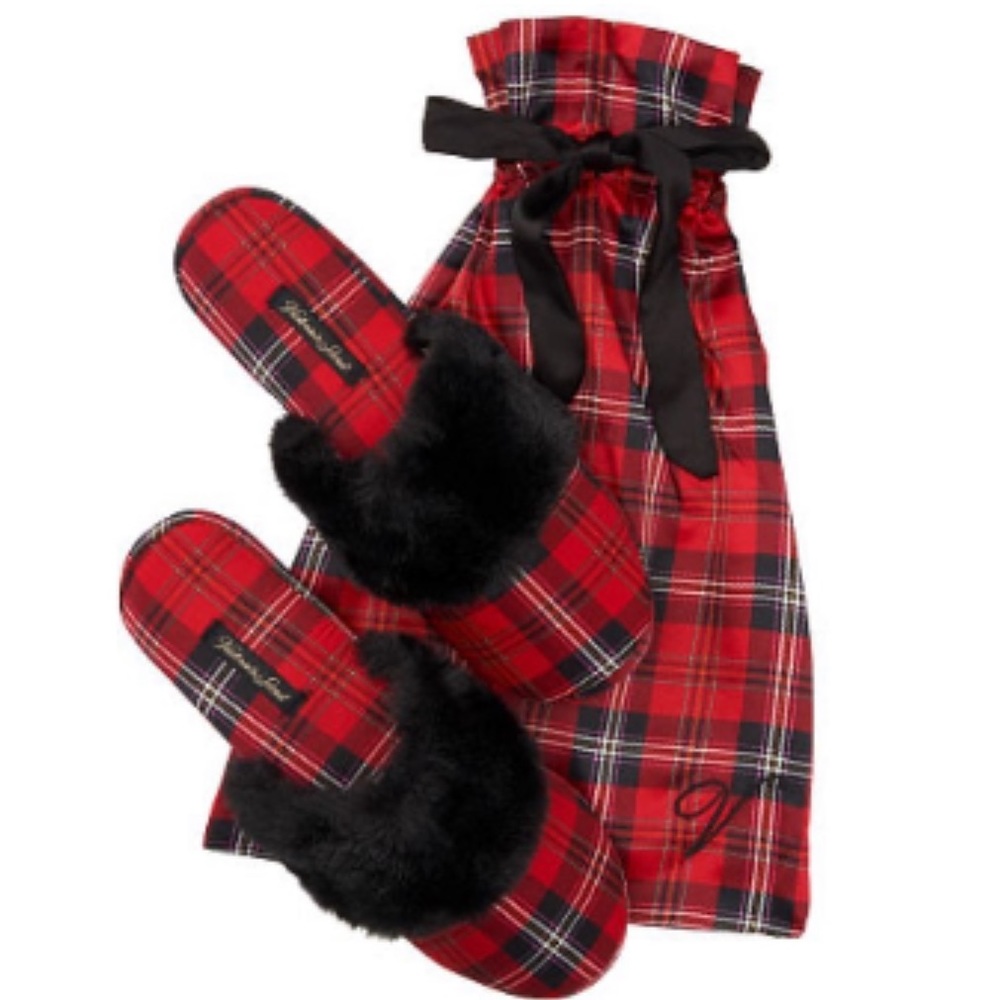 Victoria’s Secret Signature Satin Slippers Red Plaid / Size Medium 7-8